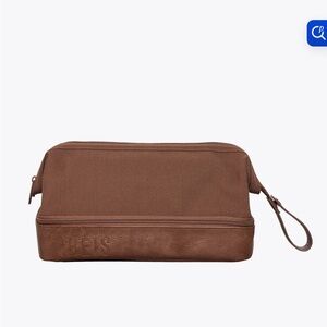 Beis Maple Dopp Kit